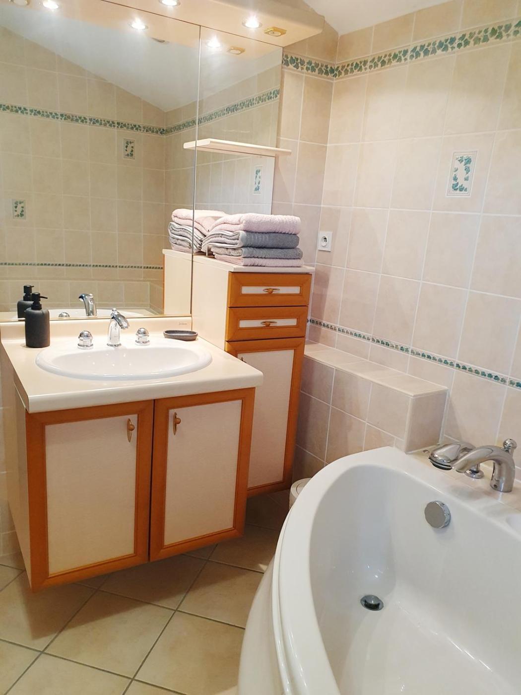Le Clos Violet Clesse Holiday Home For 6 외부 사진